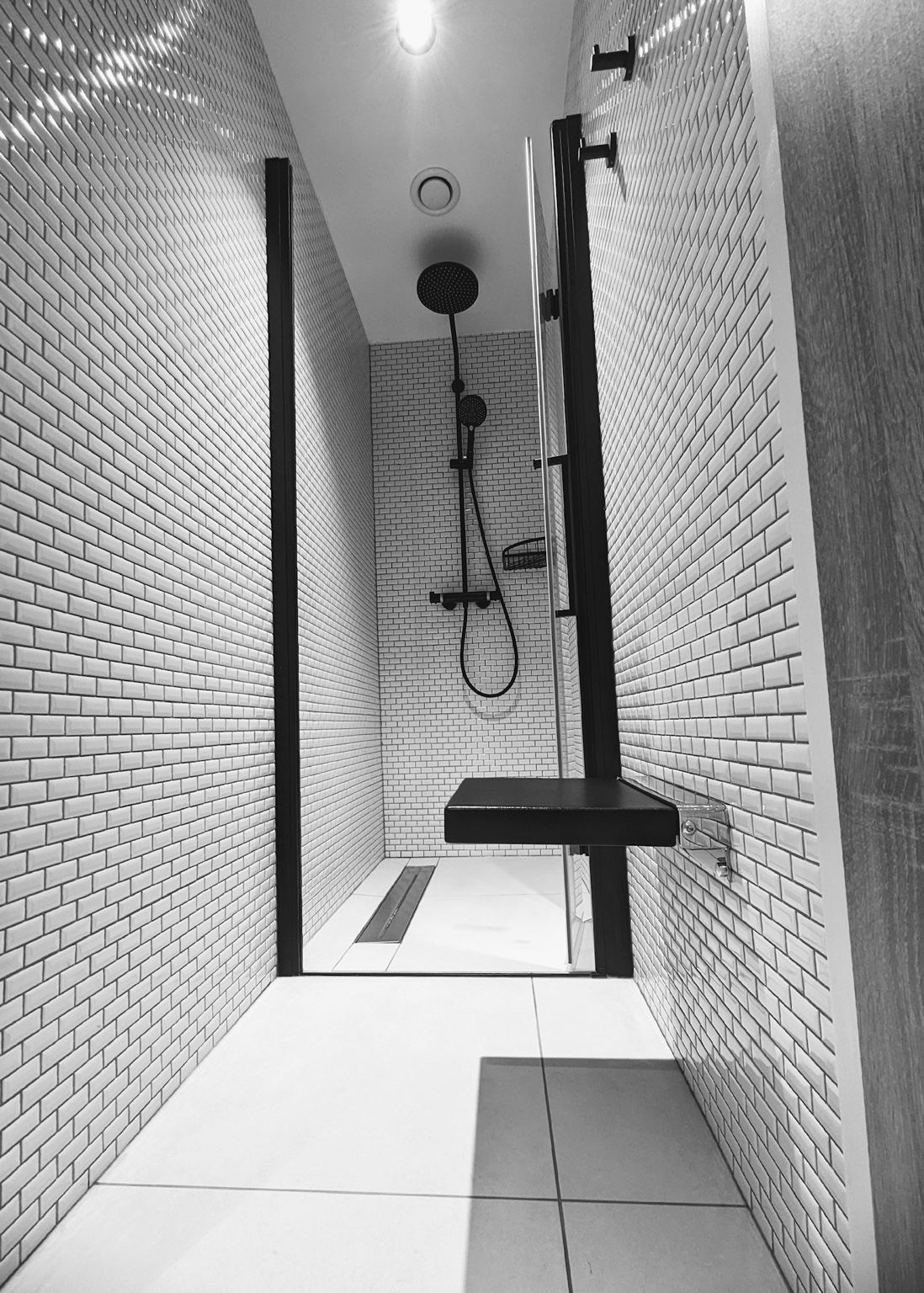 Private tiled shower facilities